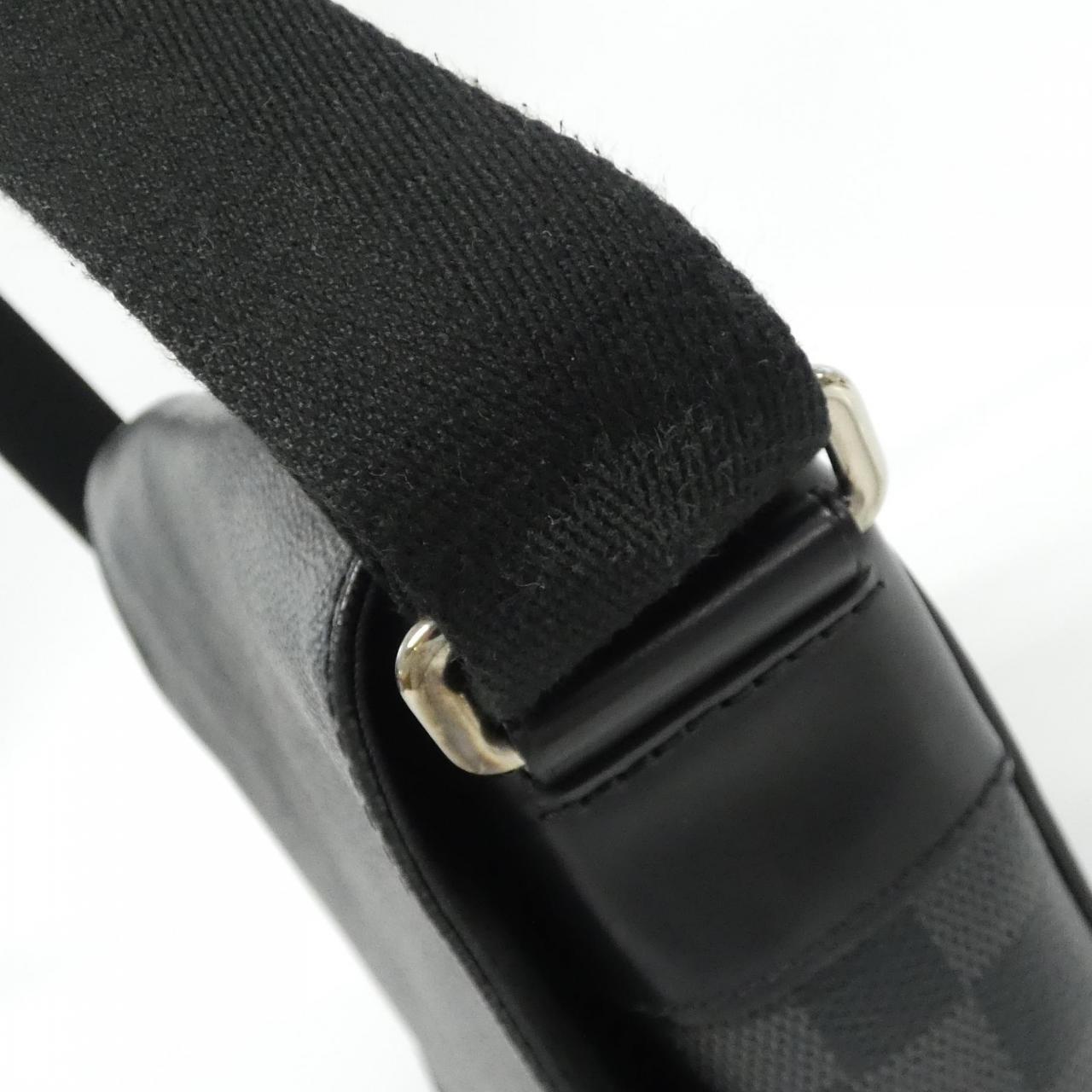 ルイヴィトン ダミエ グラフィット ディストリクト PM N41028 ショルダーバッグ