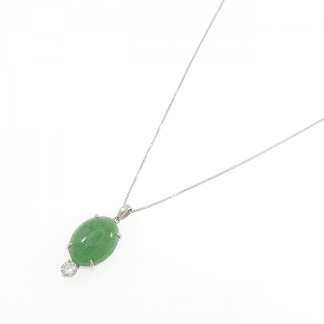 K18WG ヒスイ ネックレス 6.65CT