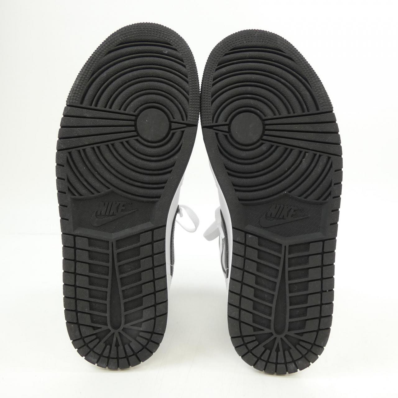 エアジョーダン AIR JORDAN DQ8426-132 スニーカー