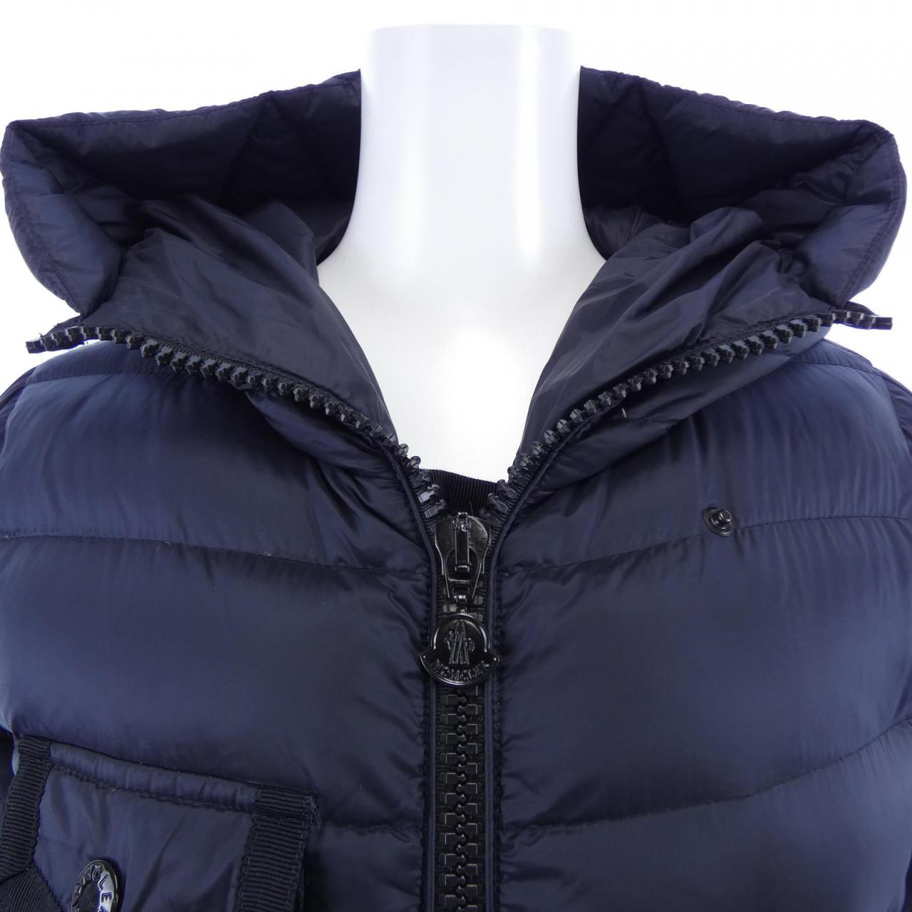 モンクレール MONCLER CHEVERNY ダウンジャケット