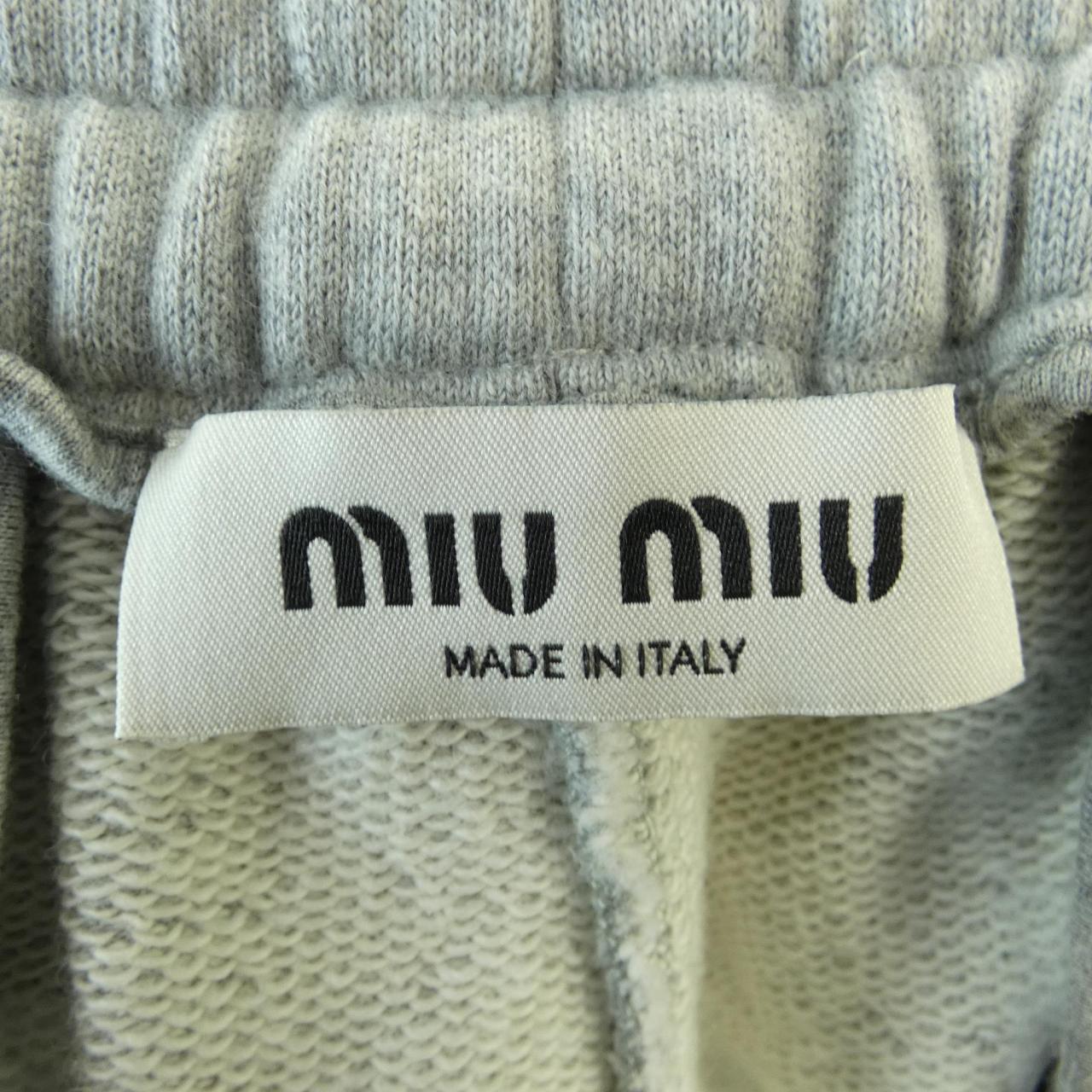 ミュウミュウ MIU MIU ショートパンツ