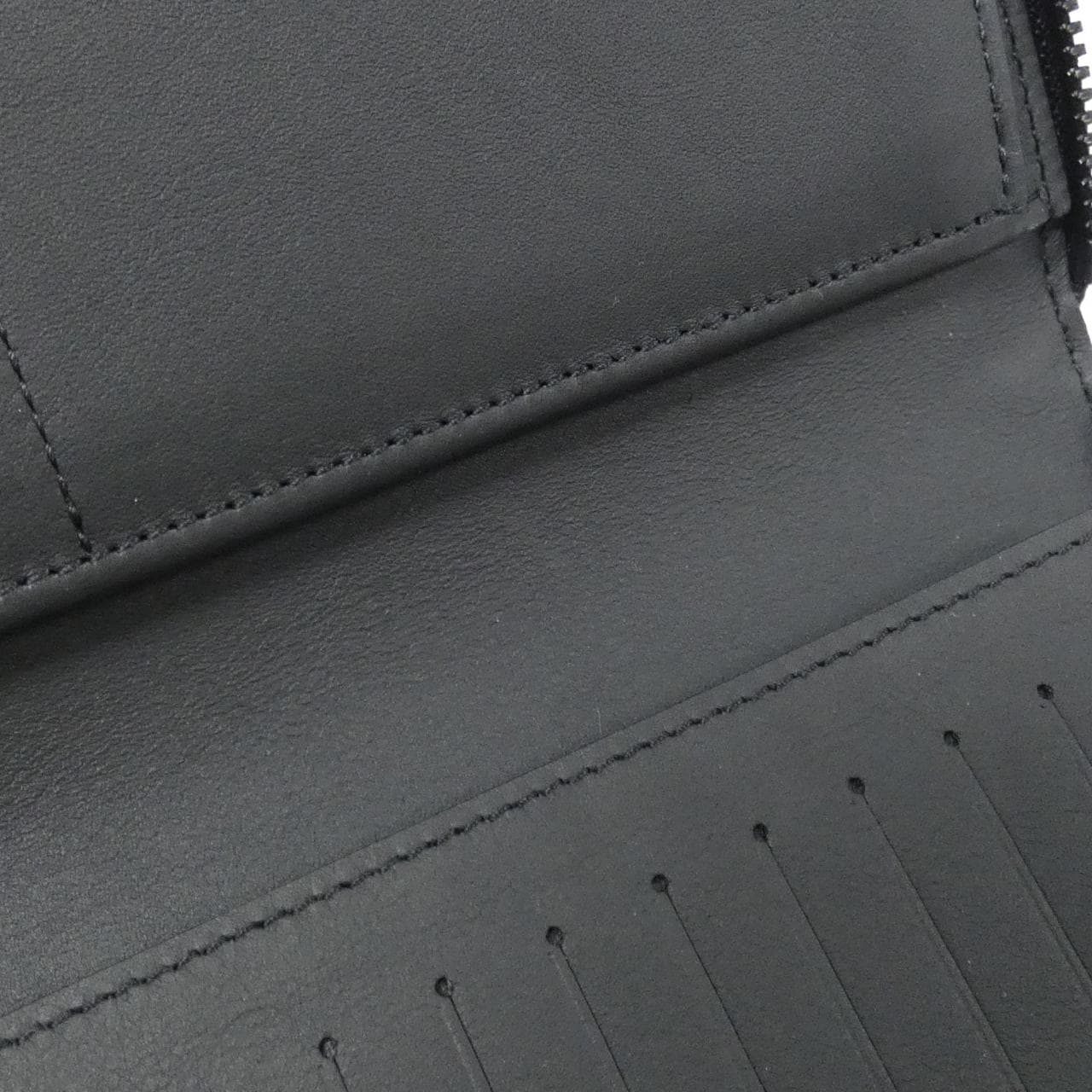 LOUIS VUITTON Monogram拉链钱包竖版M69047 钱包