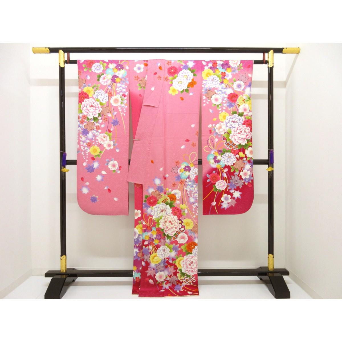 振袖　友禅加工刺繍入り　ボカシ染