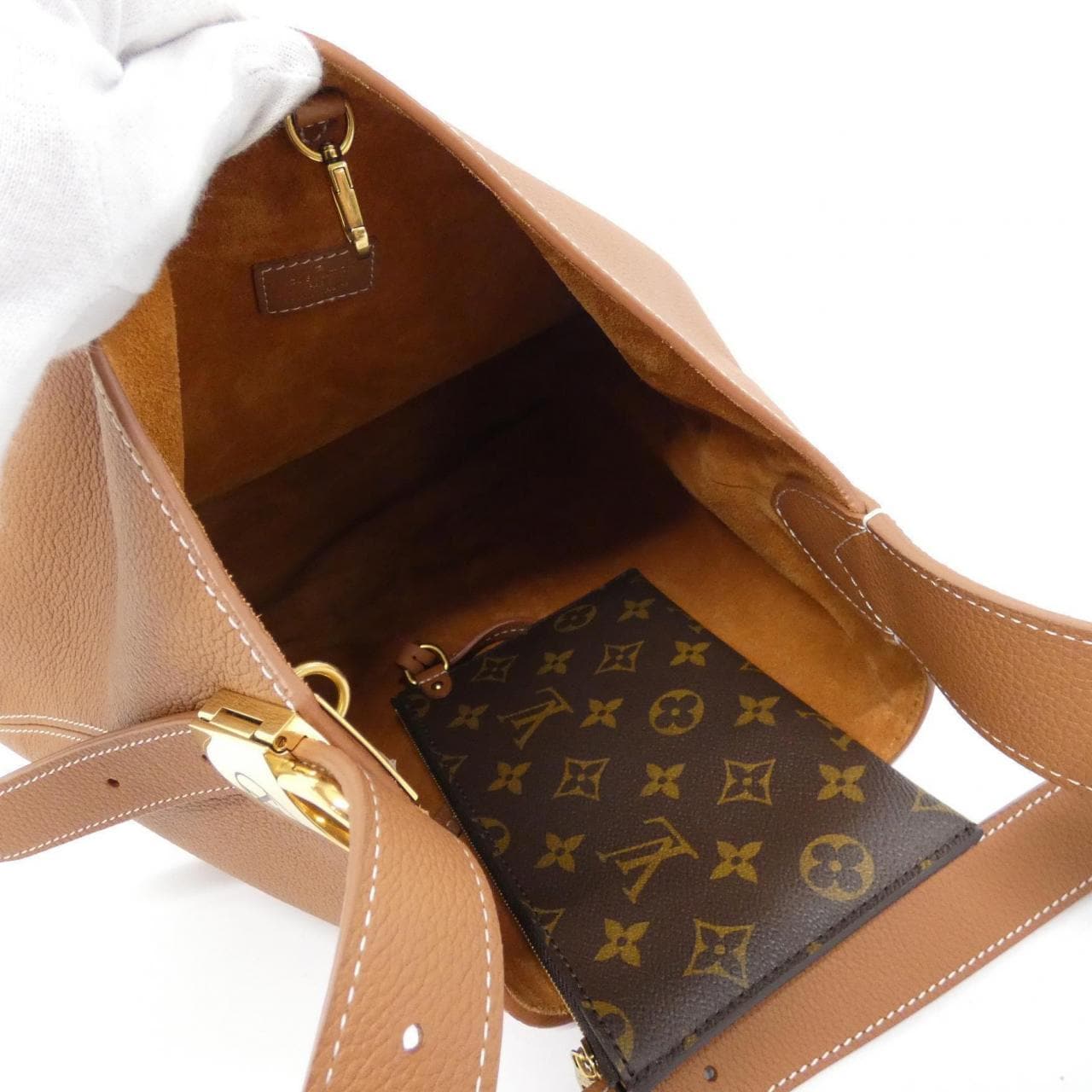 LOUIS VUITTON Low Key Hobo MM M24974 单肩包