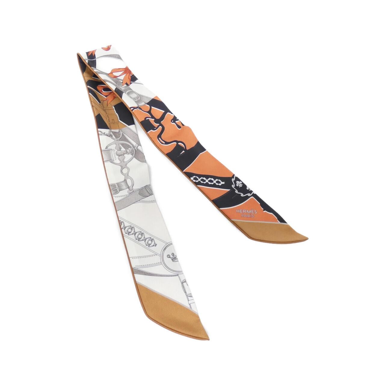 エルメス LA PROMENADE DU MAIN FOEVER ツイリー 064289S スカーフ