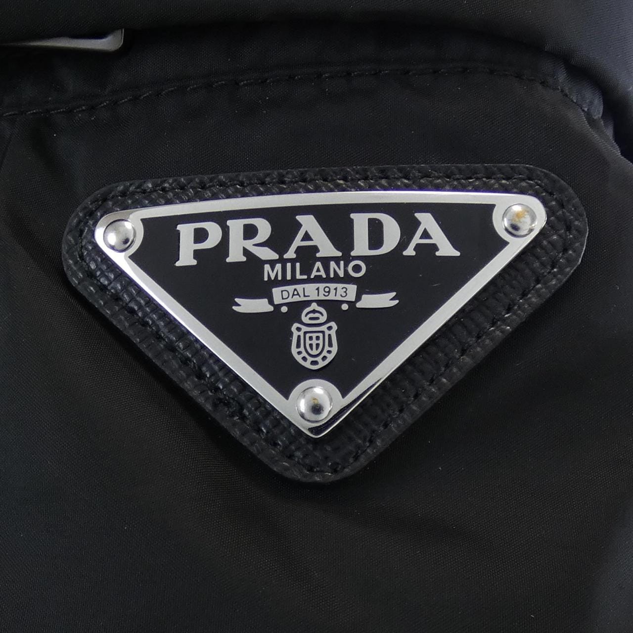 プラダ PRADA トライアングルロゴ SGH589 R142 1060 ダウンジャケット