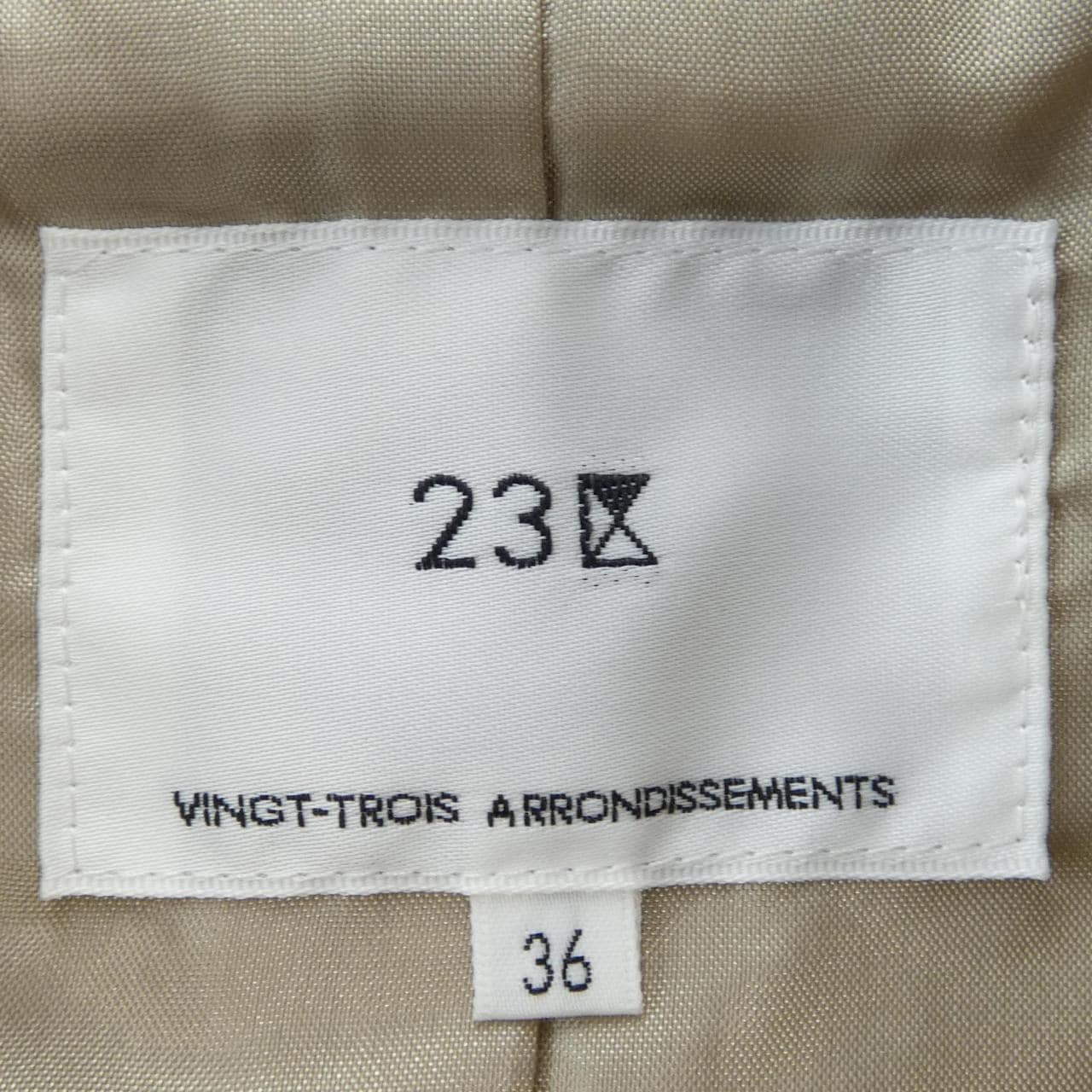 ニジュウサンク 23区 コート