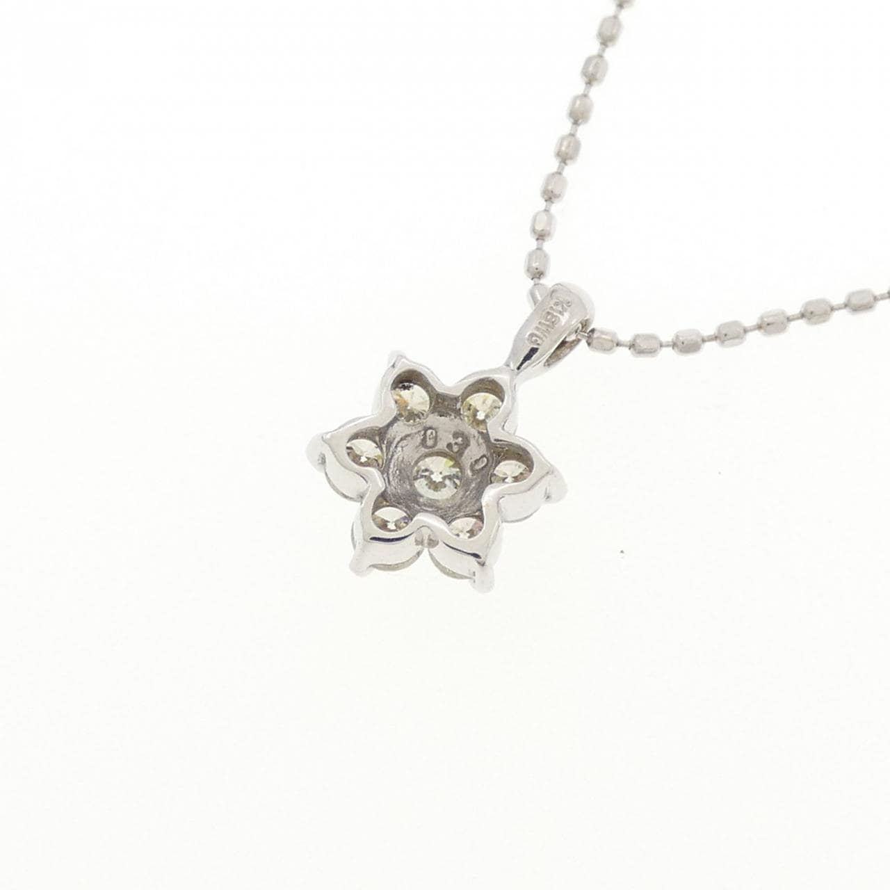 K18WG フラワー ダイヤモンド ネックレス 0.30CT