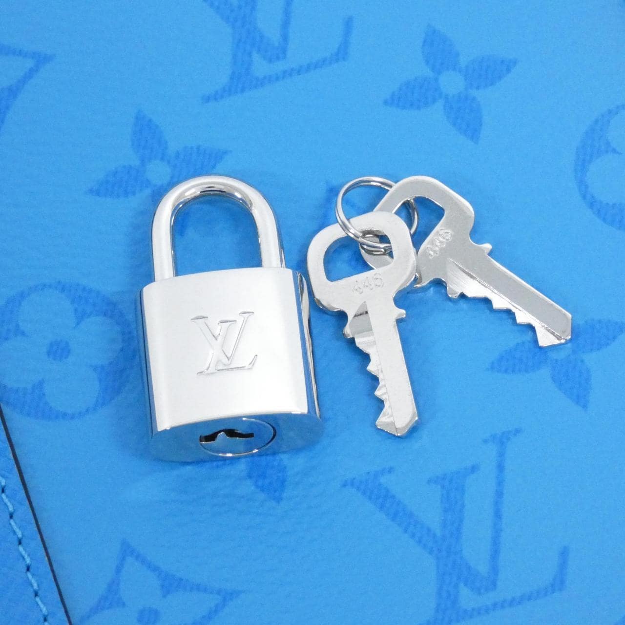 ルイヴィトン タイガ ラマ キーポル バンドリエール 50cm M56217 ボストンバッグ