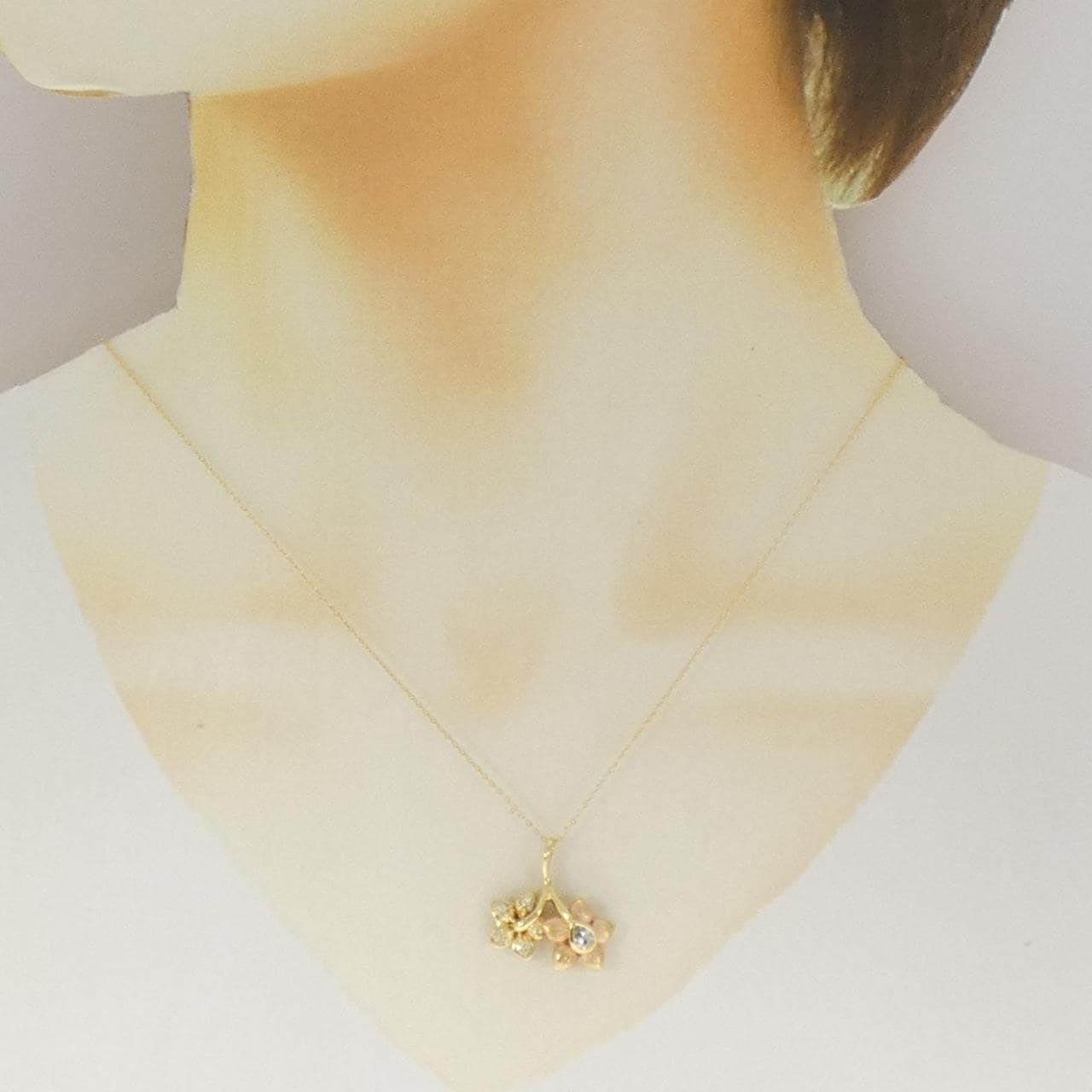 K18YG フラワー ダイヤモンド ネックレス 0.24CT