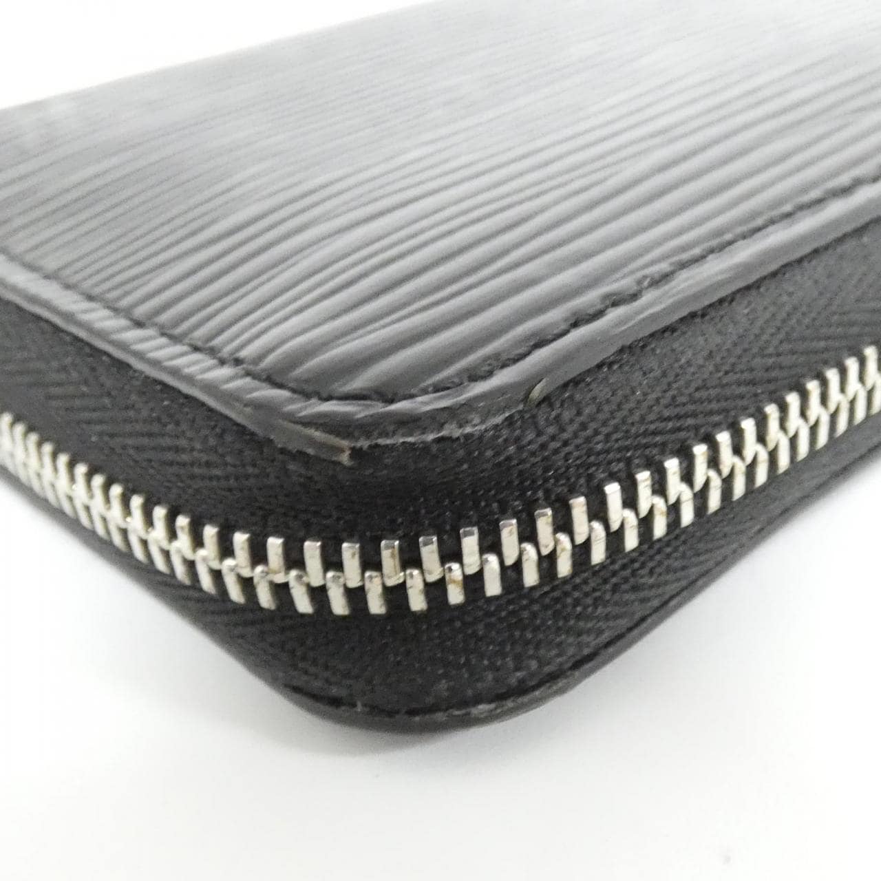 ルイヴィトン エピ ジッピー コインパース M60152 コインケース