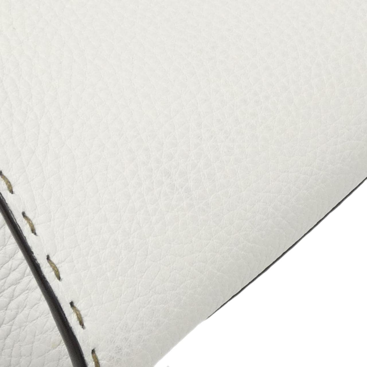 FENDI SELLERIA Peekaboo 迷你 8BN244 SFR 包