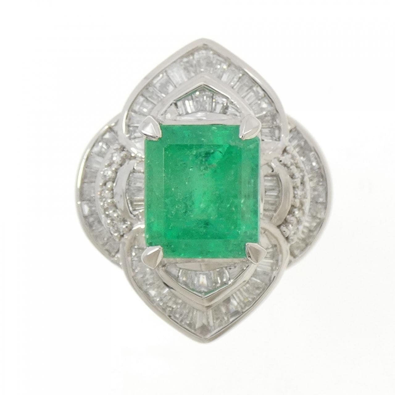 PT900翡翠戒指3.85CT