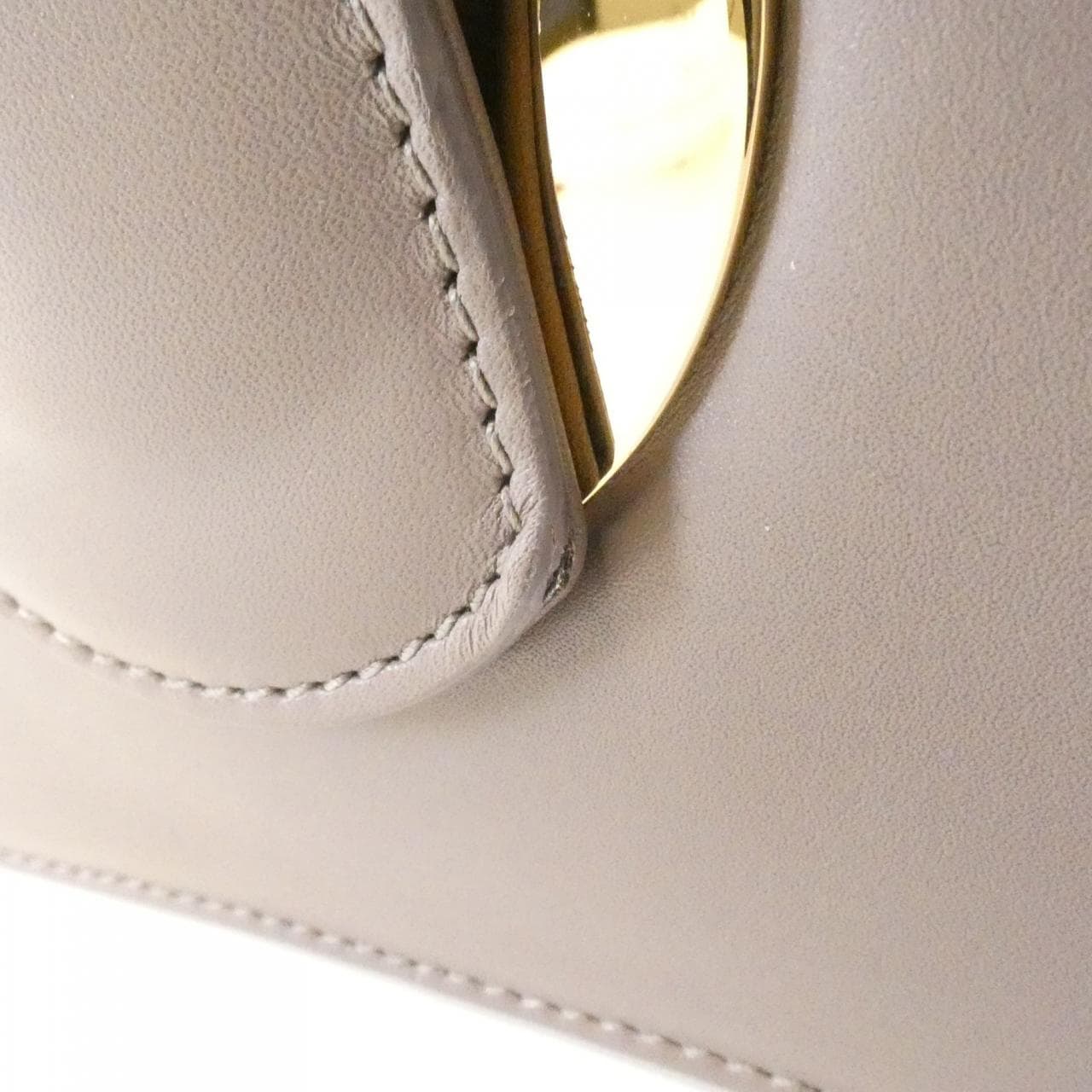 サルヴァトーレフェラガモ 21 F893 ショルダーバッグ