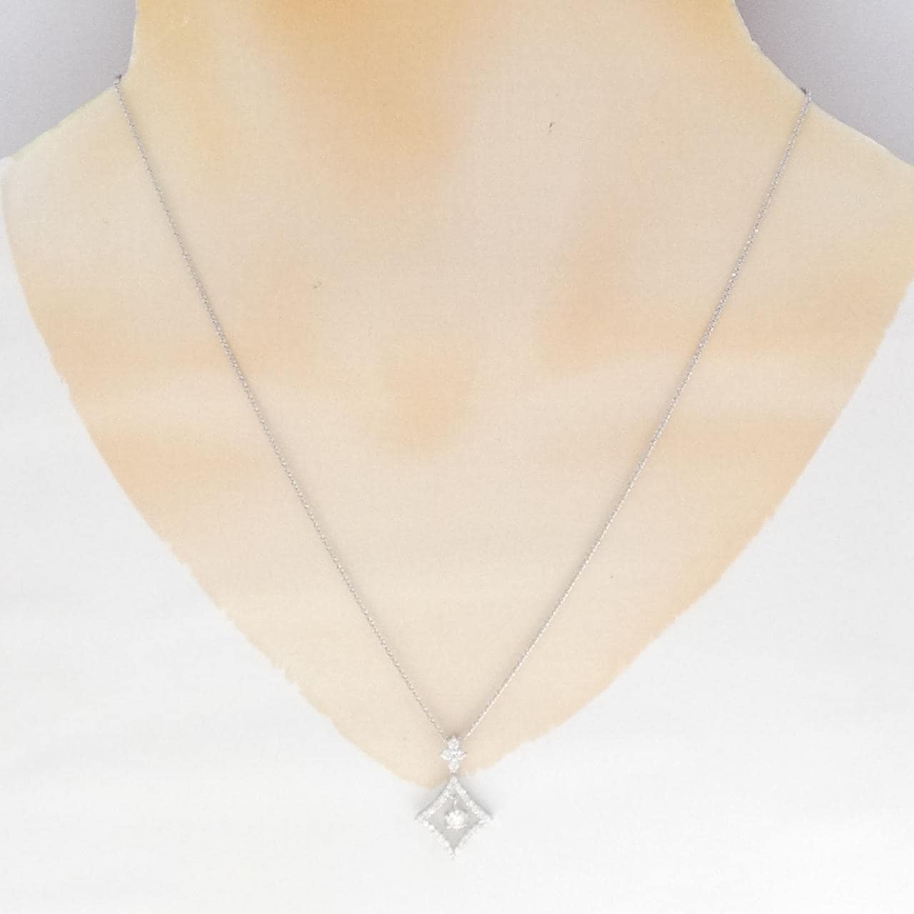 K18WG ダイヤモンド ネックレス 0.19CT