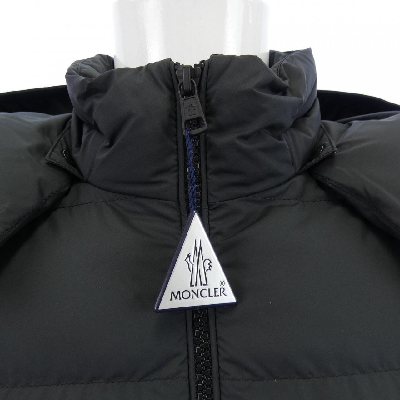 モンクレール MONCLER MONTBROCQ ダウンジャケット