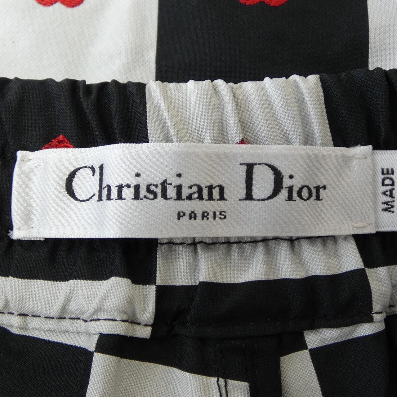 クリスチャンディオール CHRISTIAN DIOR 157P21A2732 ショートパンツ