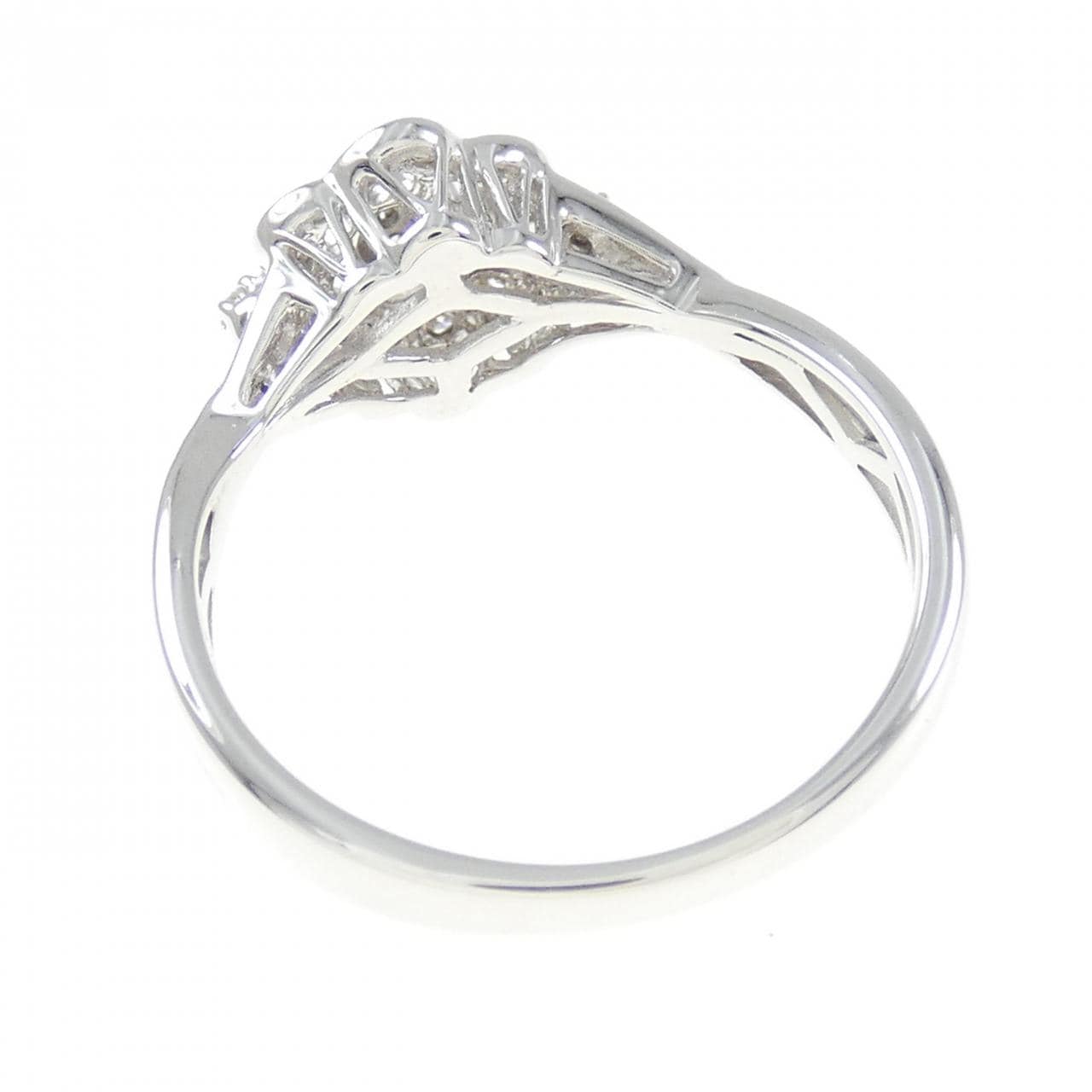 K18WG フラワー ダイヤモンド リング 0.14CT