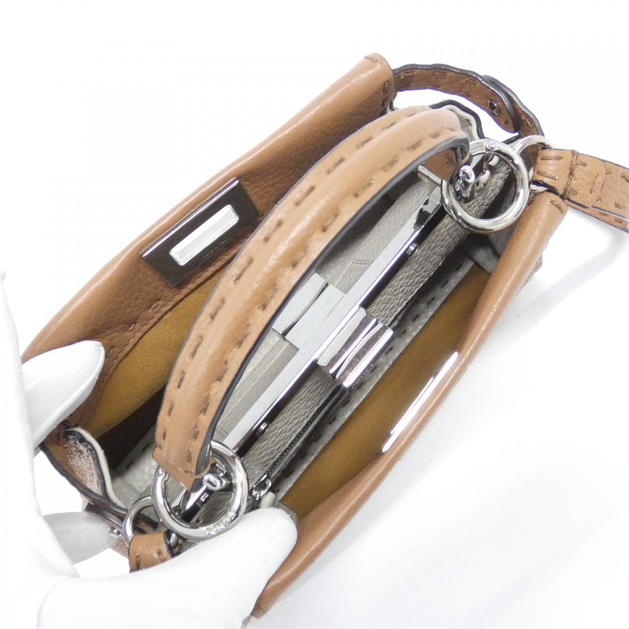 フェンディ SELLERIA ピーカブー ミニ 8BN244 Q0J バッグ