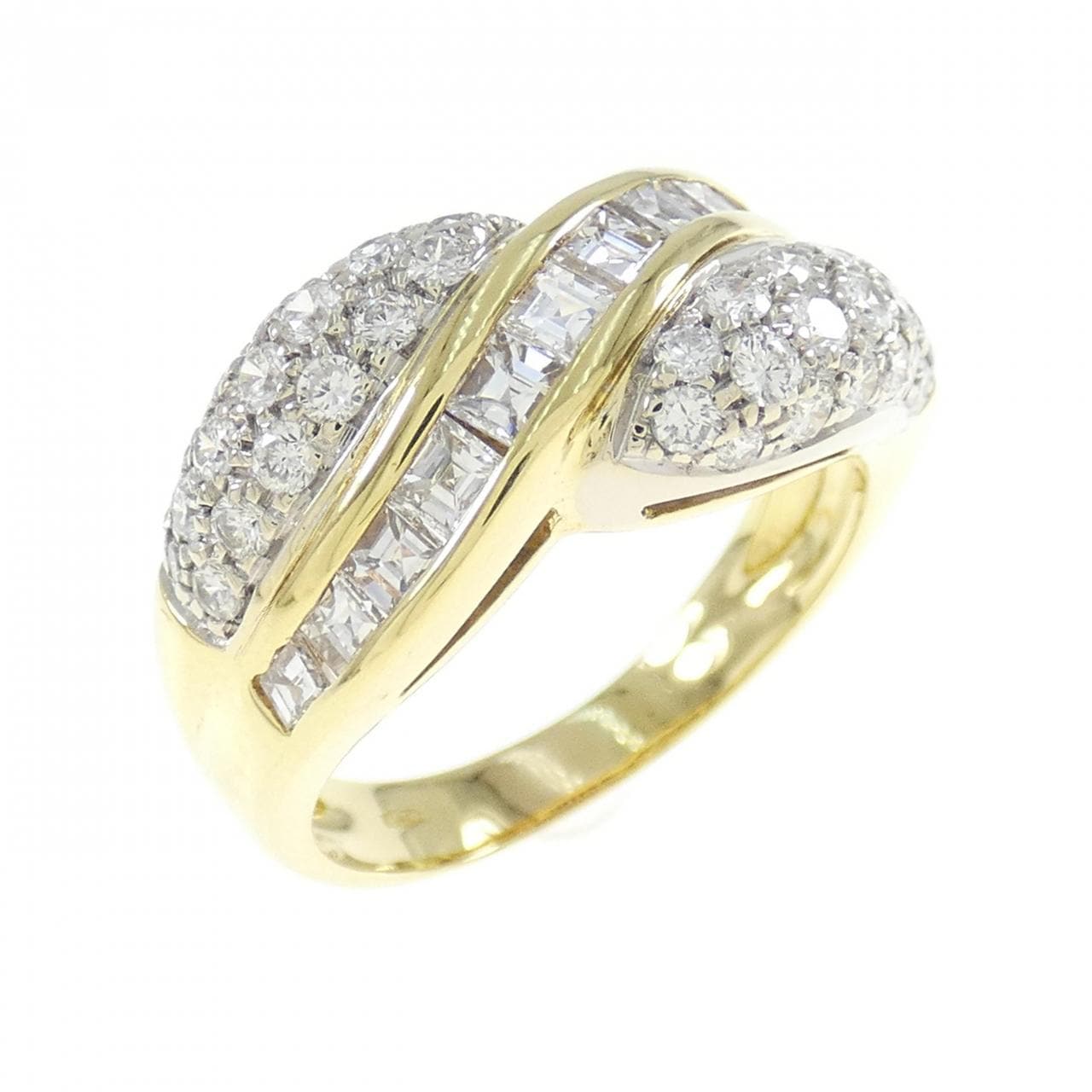 750YG/750WG Diamond ring