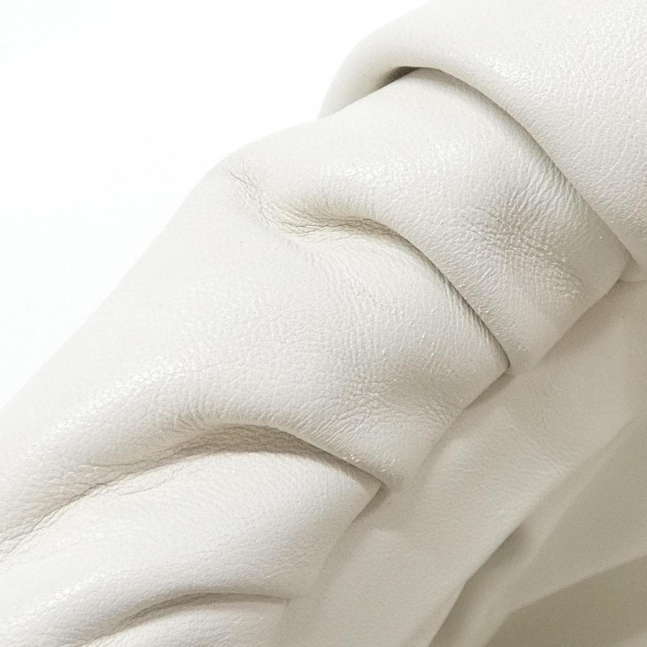 ボッテガヴェネタ 620954 V0050 ショルダーバッグ