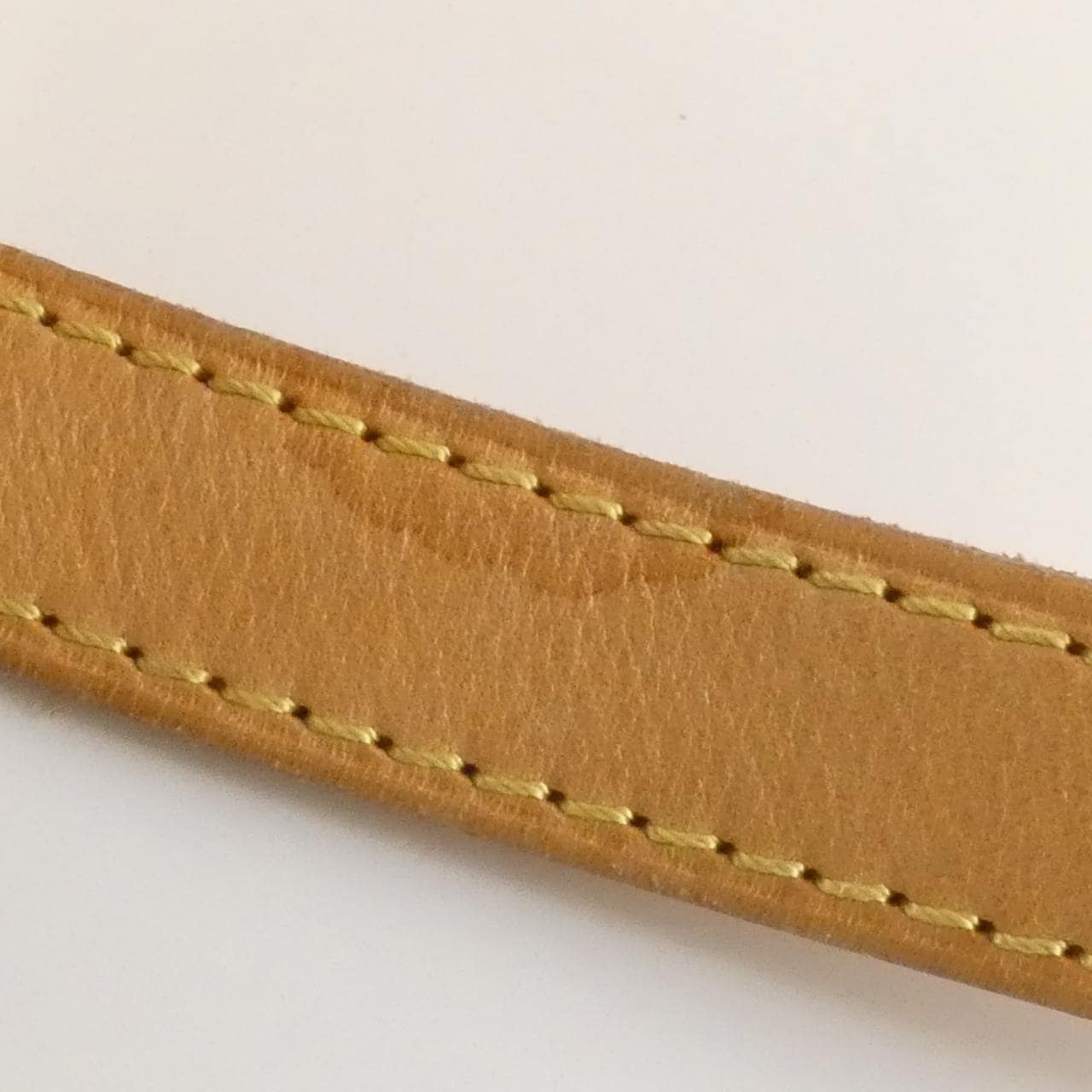 ルイヴィトン モノグラム トータリー MM M56689 バッグ