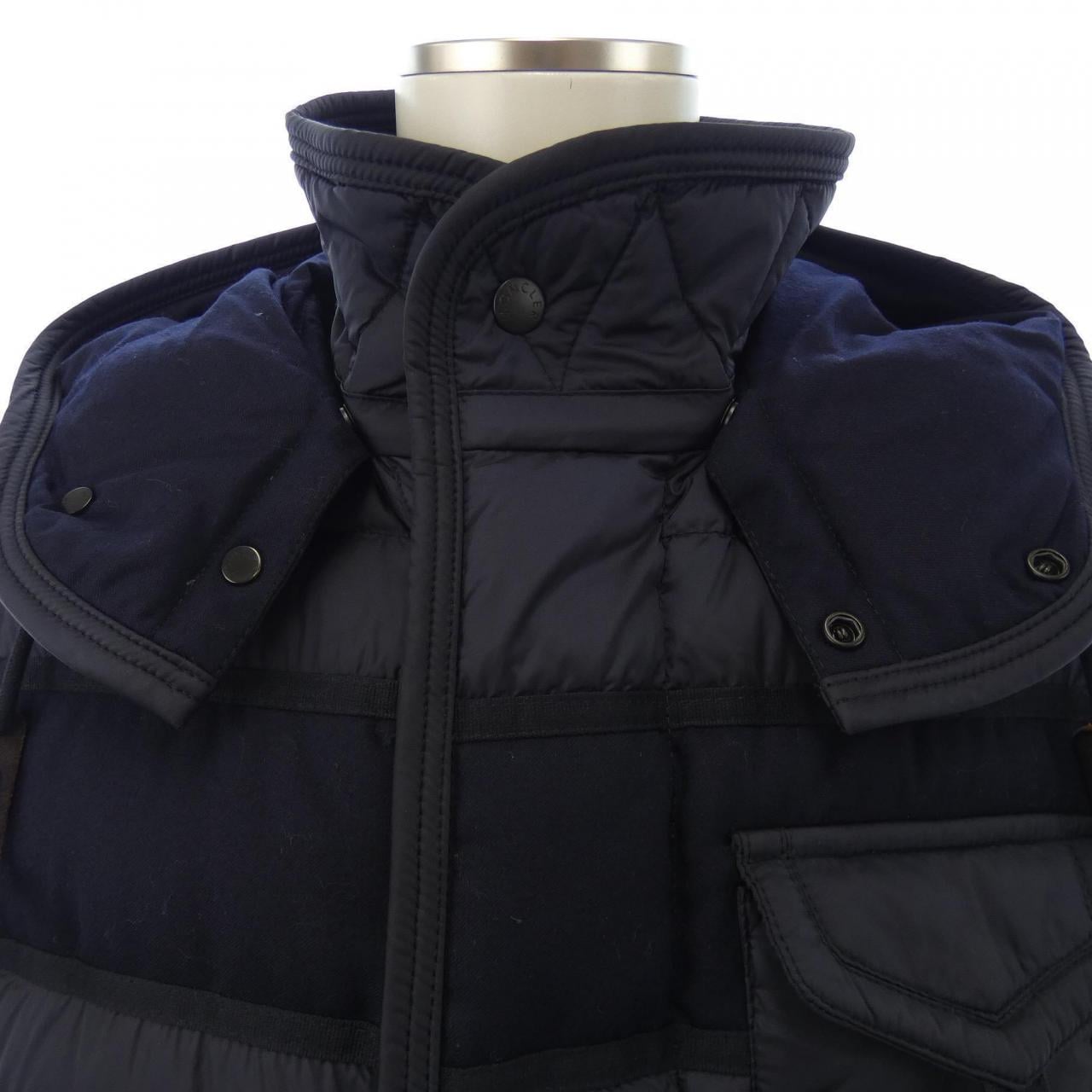 モンクレール MONCLER ダウンジャケット