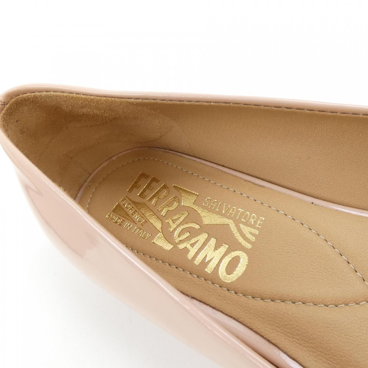 サルヴァトーレフェラガモ SALVATORE FERRAGAMO フラットシューズ