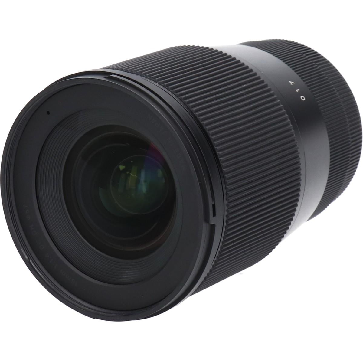 ソニーＥ１６ｍｍ　Ｆ１．４ＤＣ　ＤＮ（Ｃ）