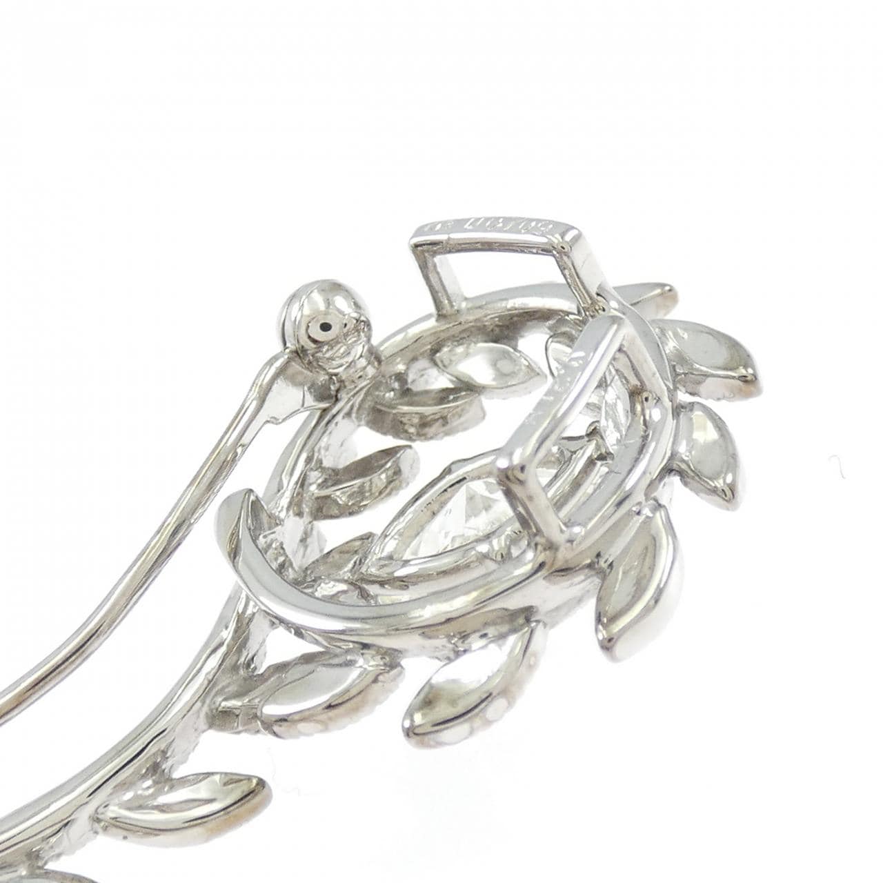 K18WG ダイヤモンド ブローチ 0.709CT