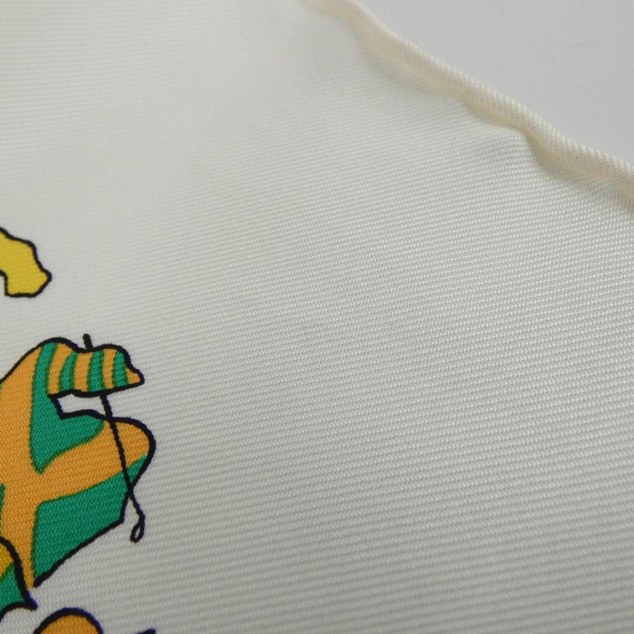 エルメス ガヴロッシュ スカーフ