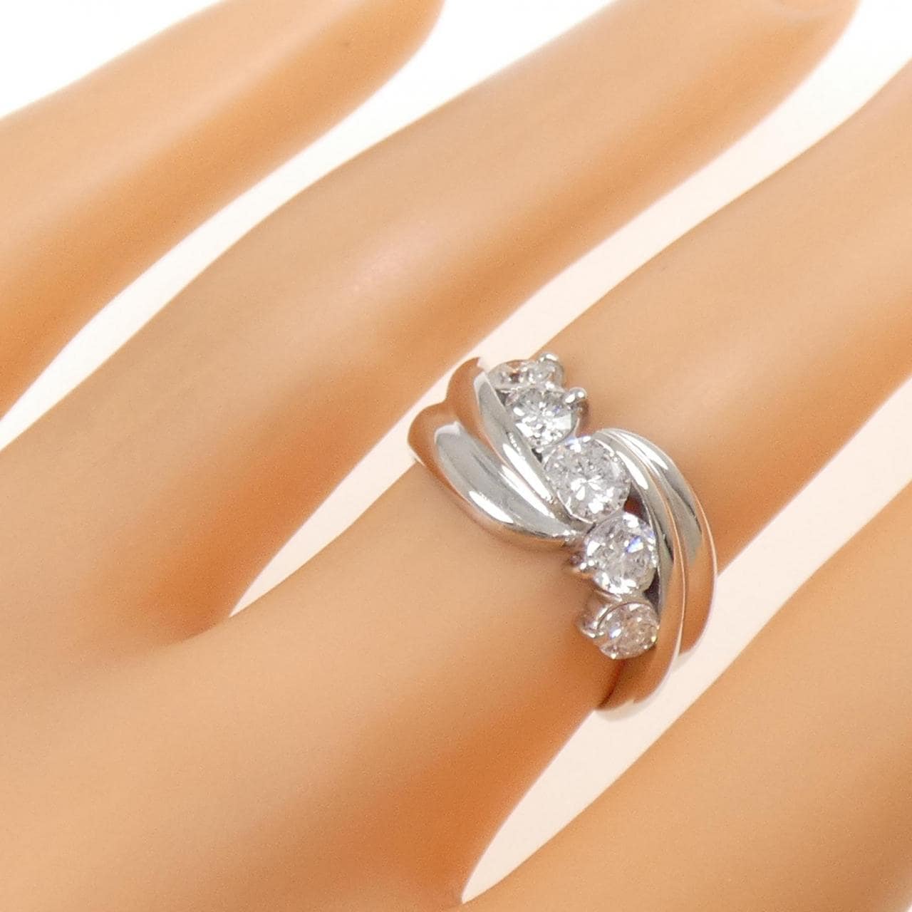 PT900 ダイヤモンド リング 1.11CT