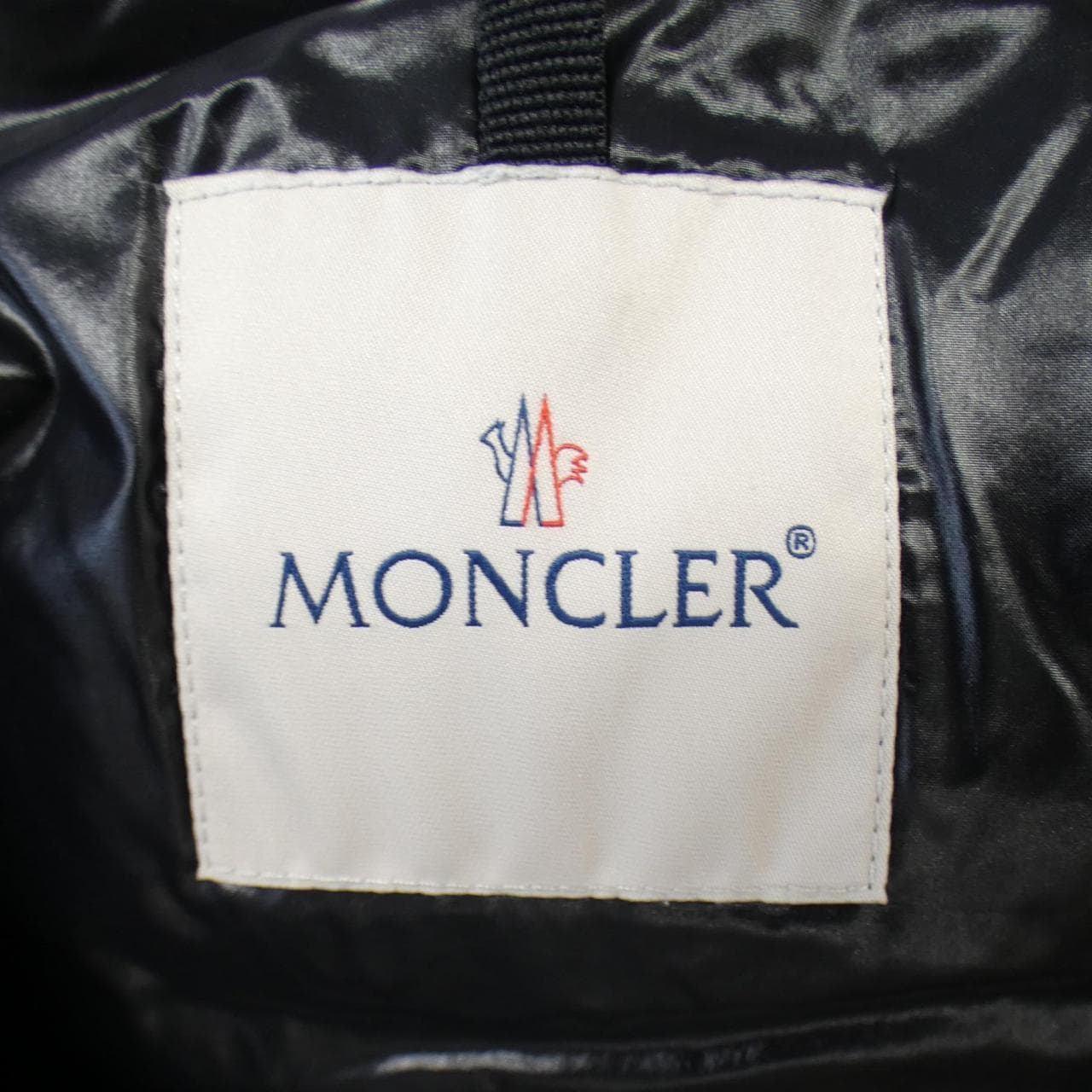 モンクレール MONCLER ダウンジャケット