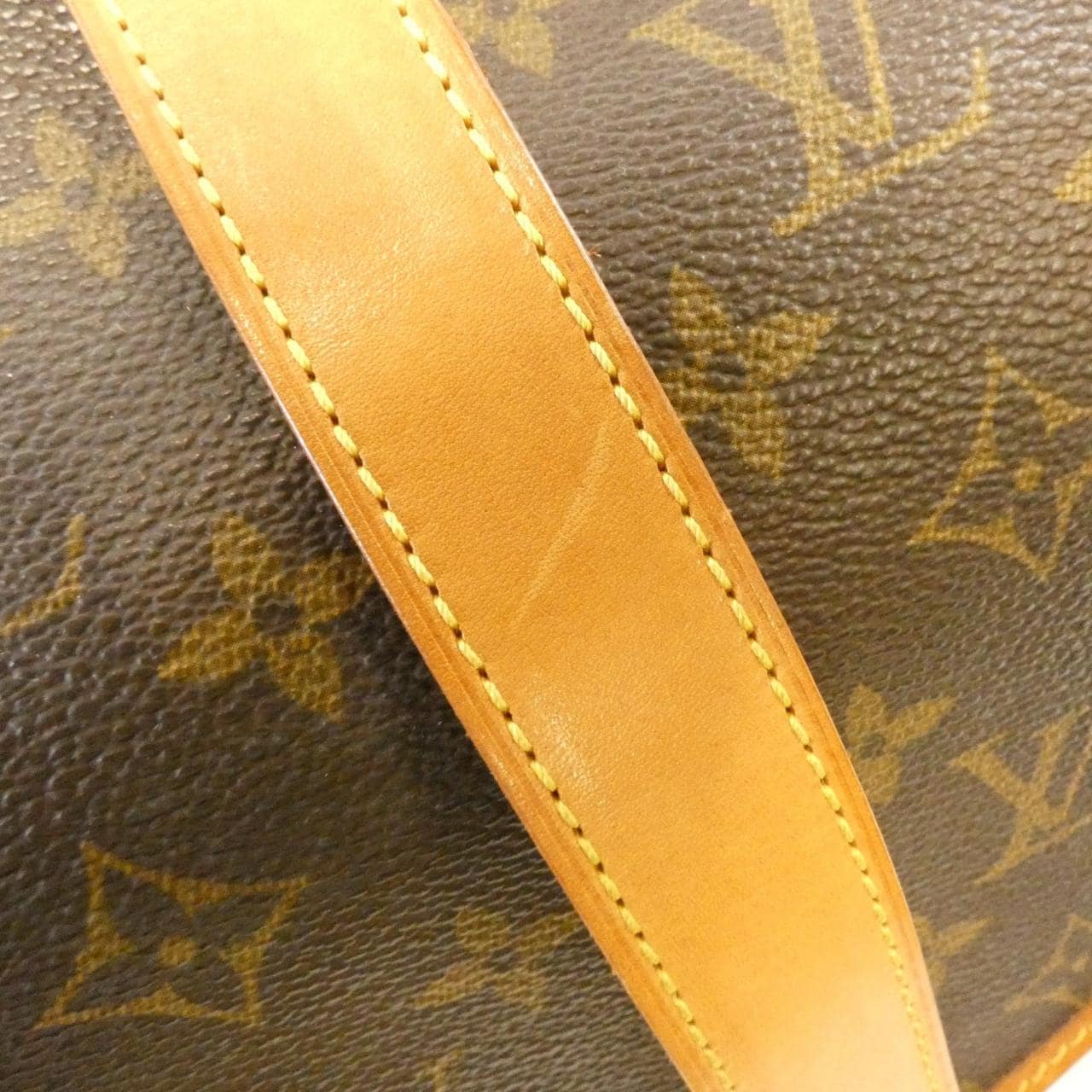 ルイヴィトン モノグラム ソミュール 35cm M42254 ショルダーバッグ