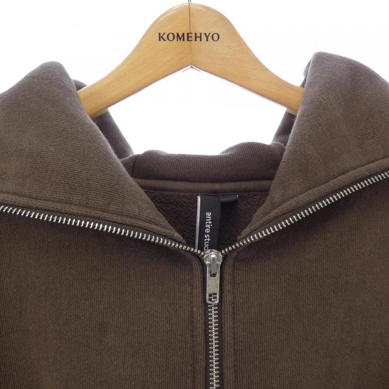 entire studios パーカー