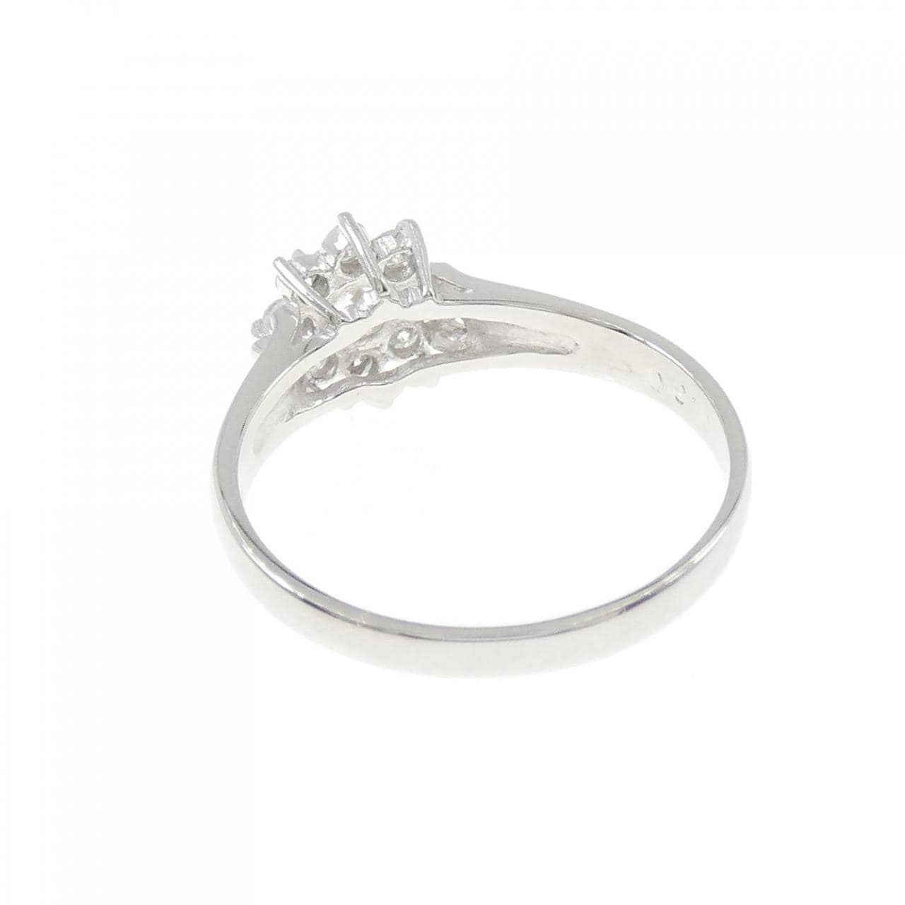PT900 フラワー ダイヤモンド リング 0.30CT