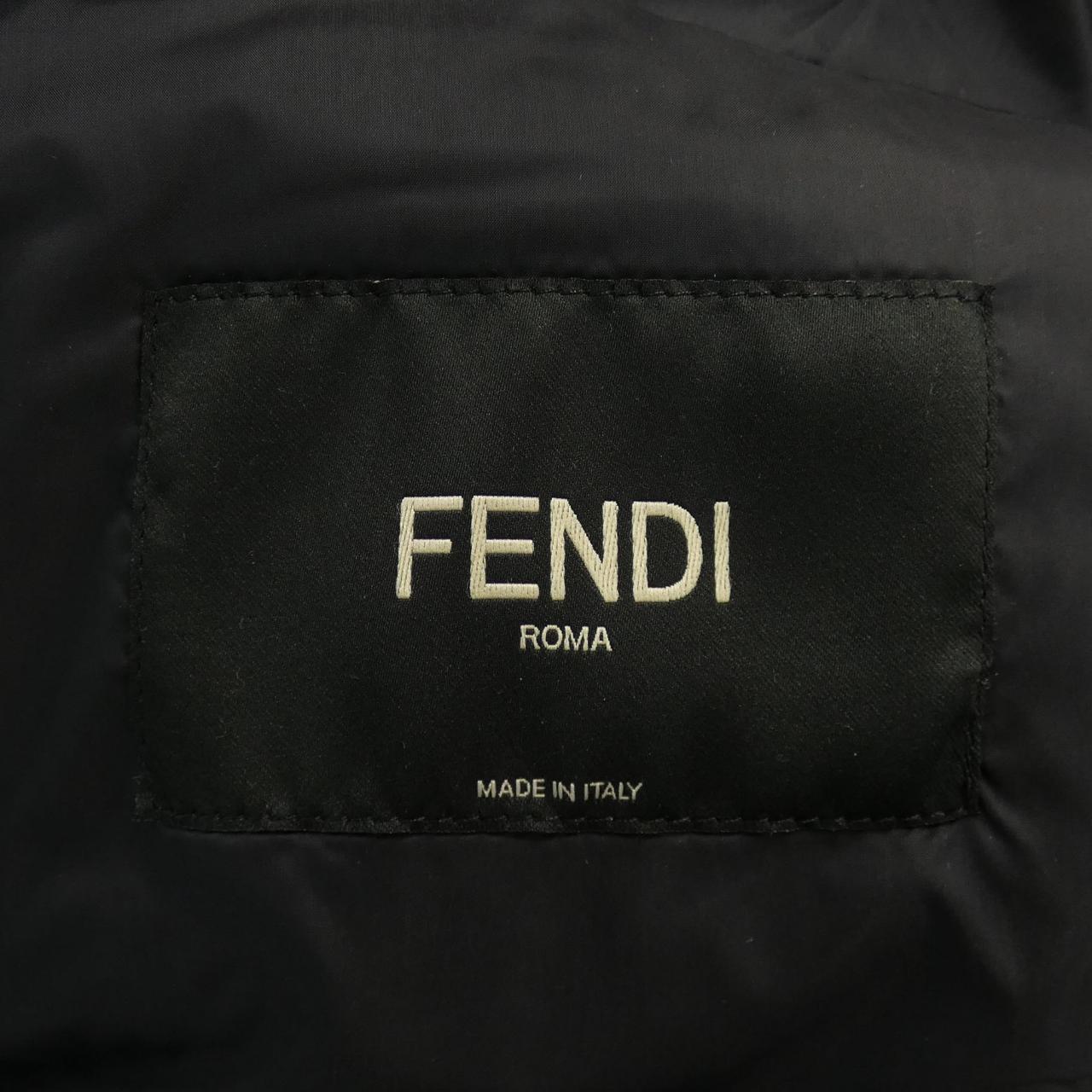 フェンディ FENDI ダウンベスト