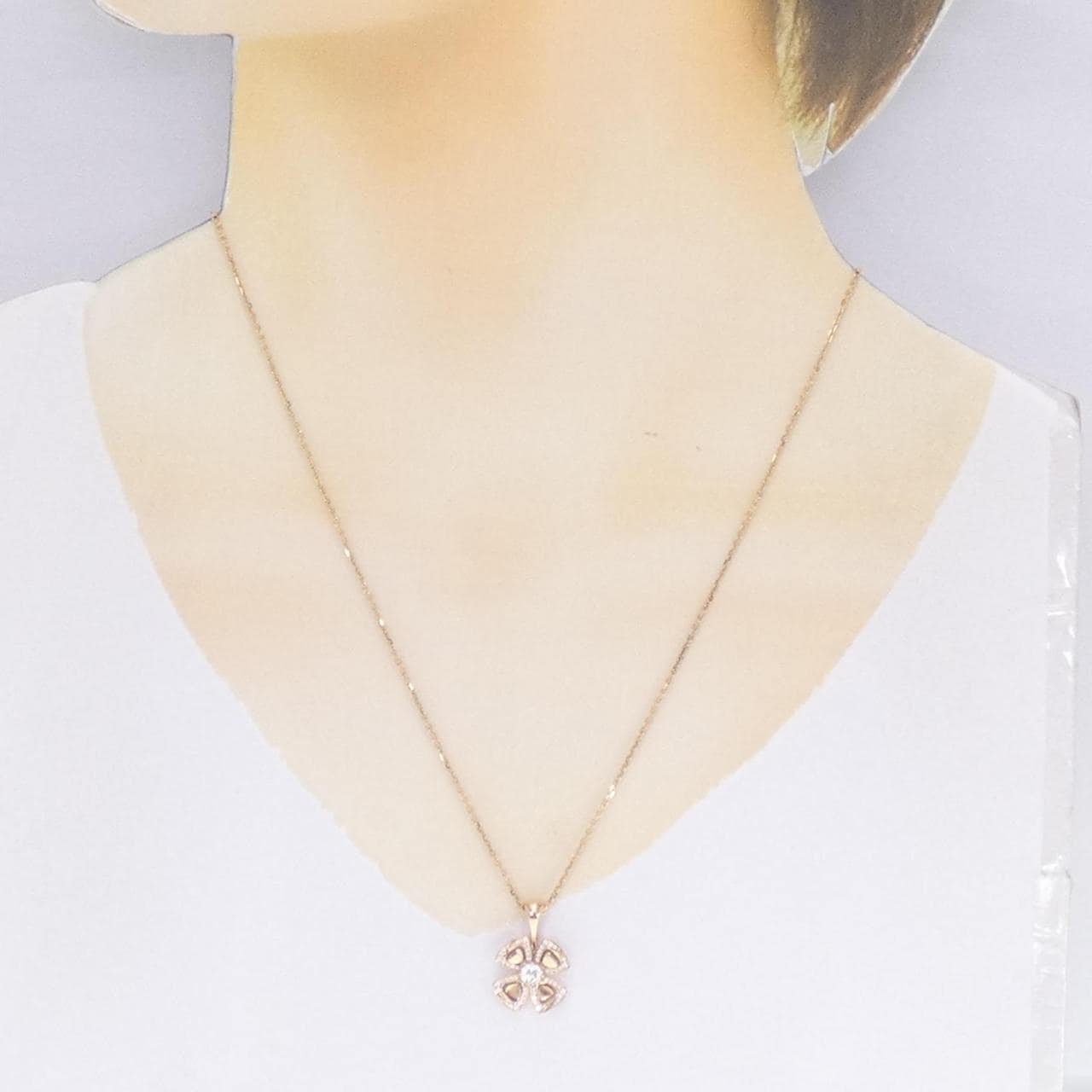 BVLGARI fiorever necklace