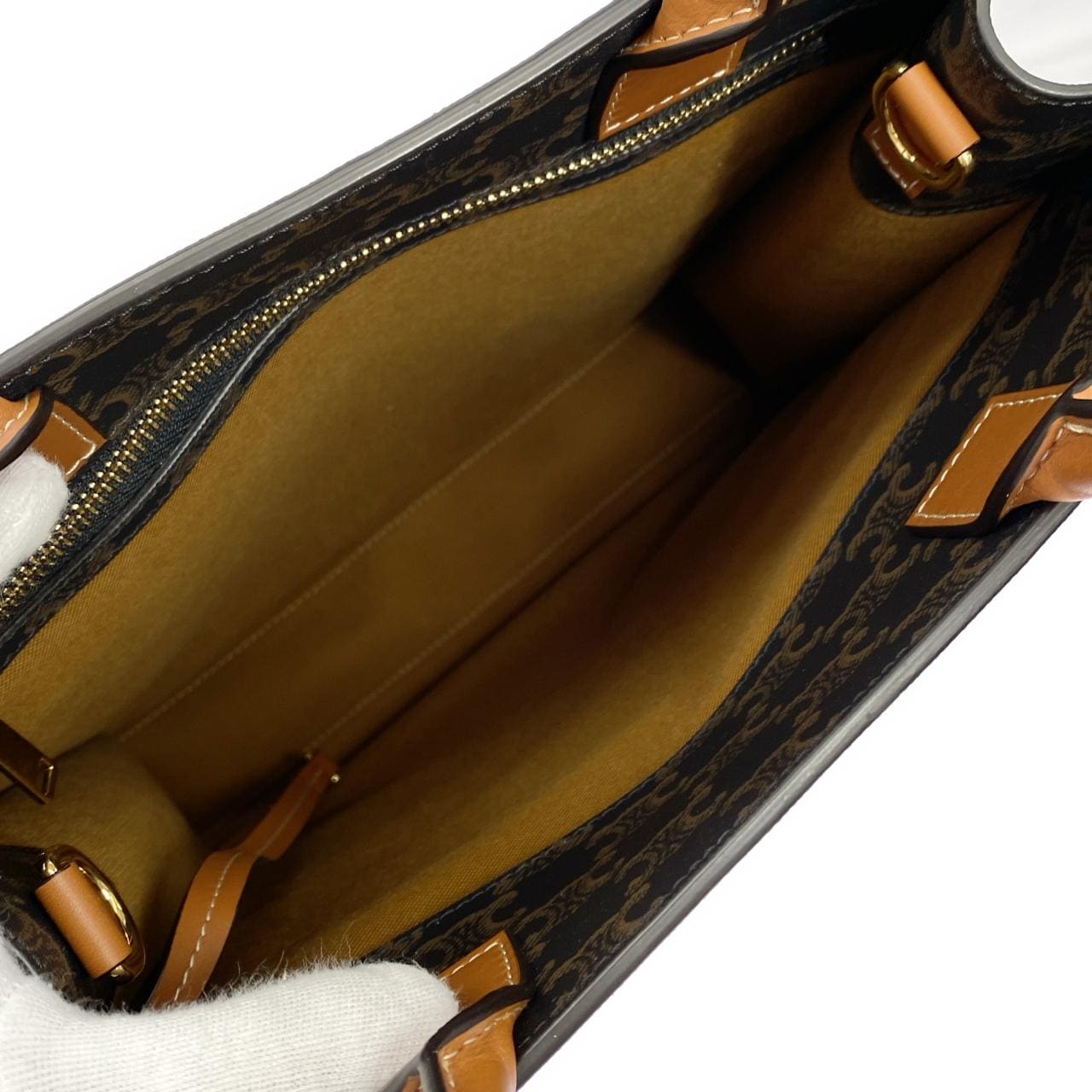 セリーヌ スモール バーティカル カバ 191542BZK バッグ