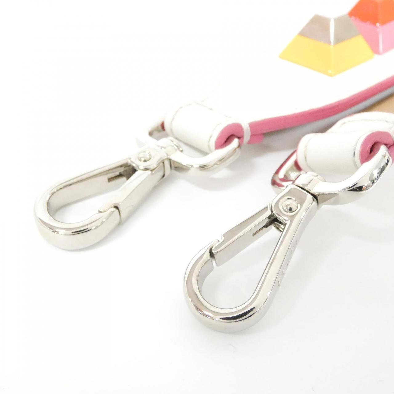 フェンディ ストラップ ユー 8AV077 60N