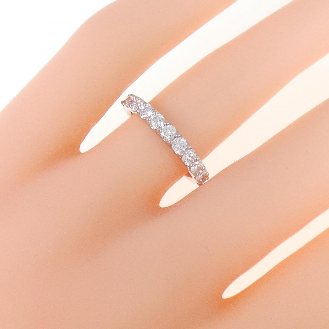 【新品】PT900 ハーフエタニティ ダイヤモンド リング 0.703CT