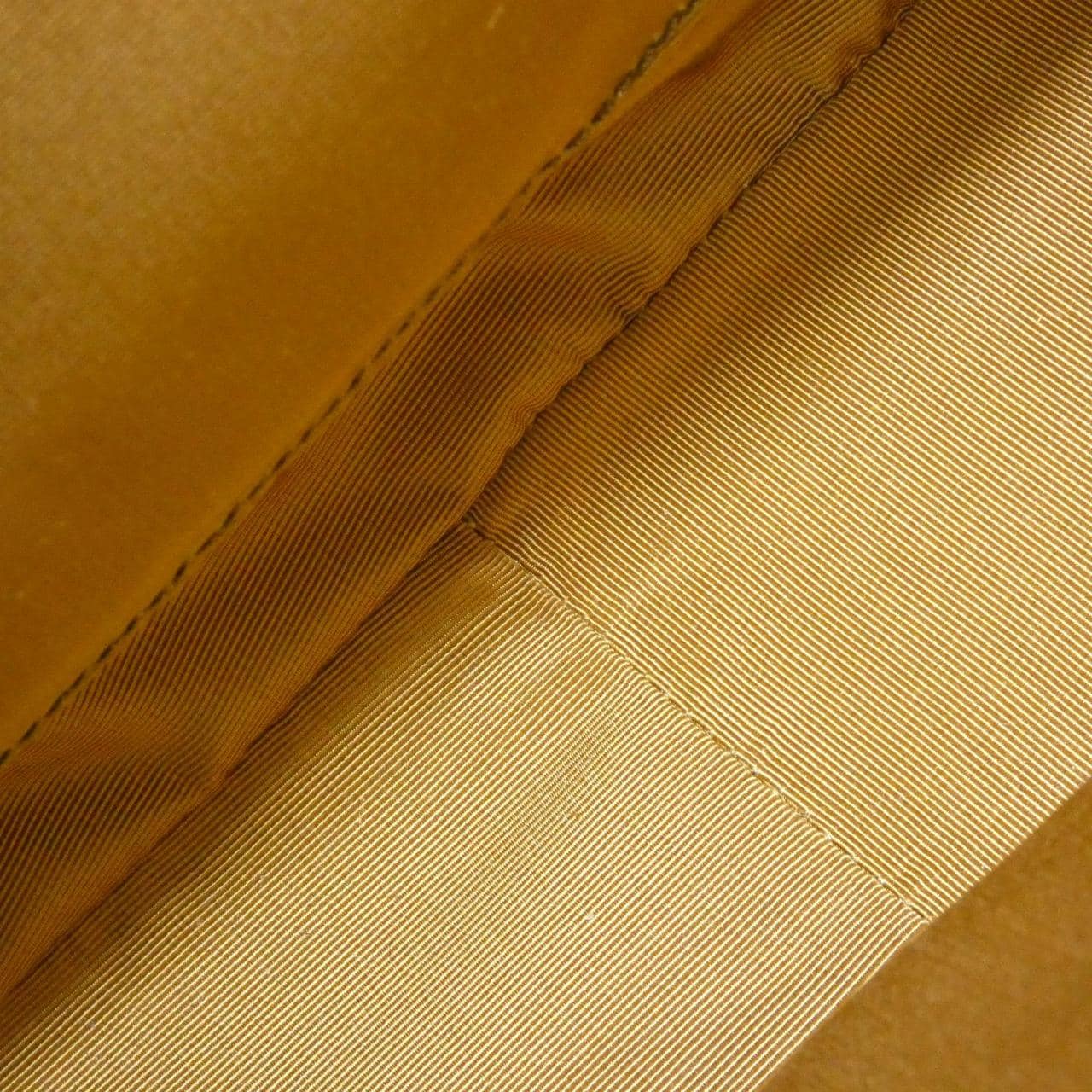 トッズ OBOE XBWAORS0200P6YC403 ショルダーバッグ