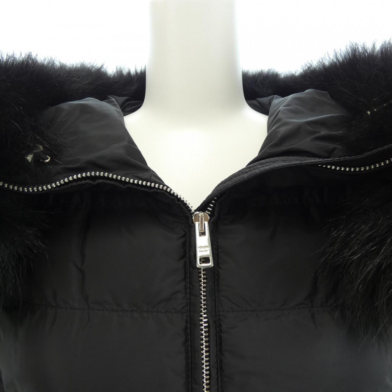 プラダ PRADA トライアングルロゴ 290696 S152 Q04 ダウンコート