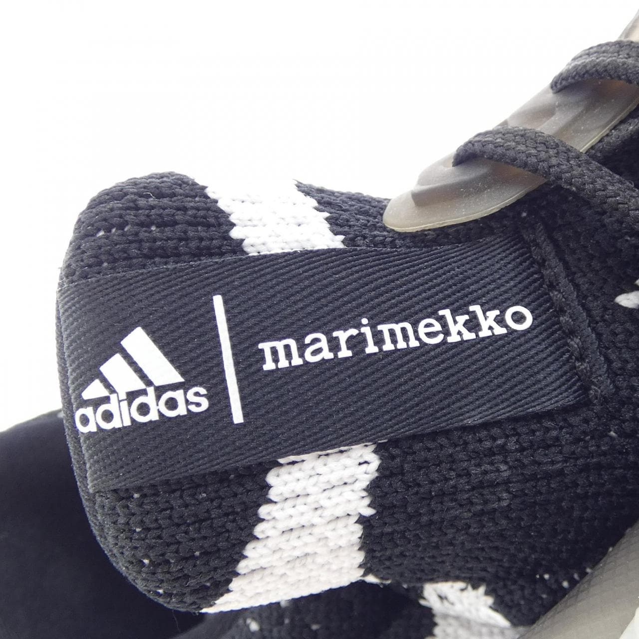 adidas marimekko スニーカー