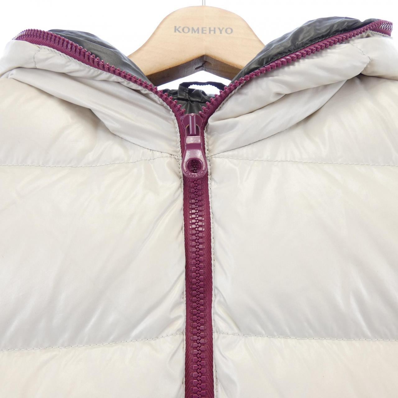 デュベティカ DUVETICA FEBE ダウンベスト