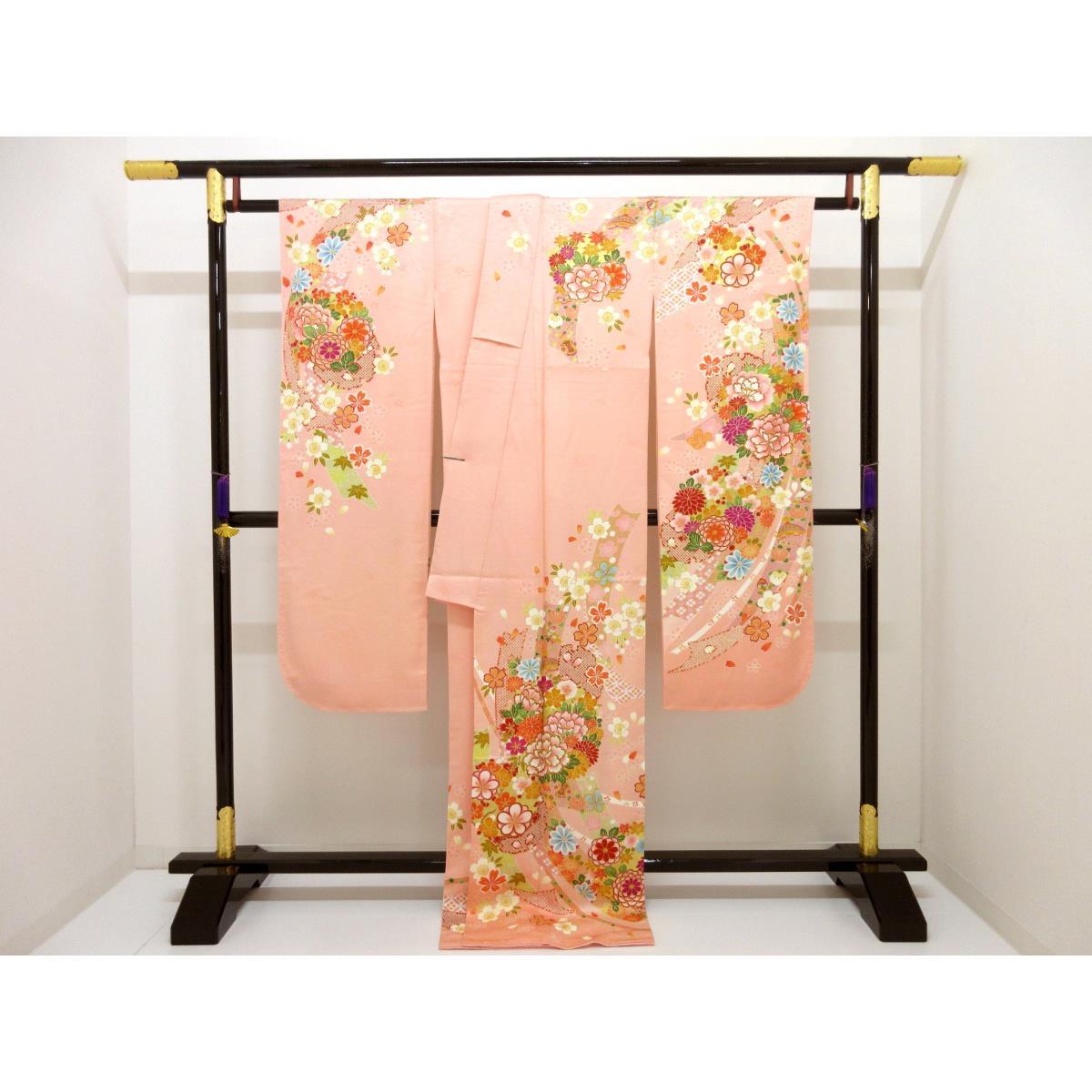 【未使用品】振袖　友禅金彩加工　刺繍入り