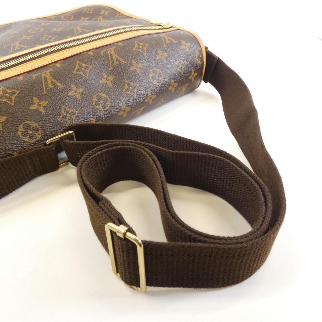 LOUIS VUITTON Monogram邮差 GM M40105 单肩包