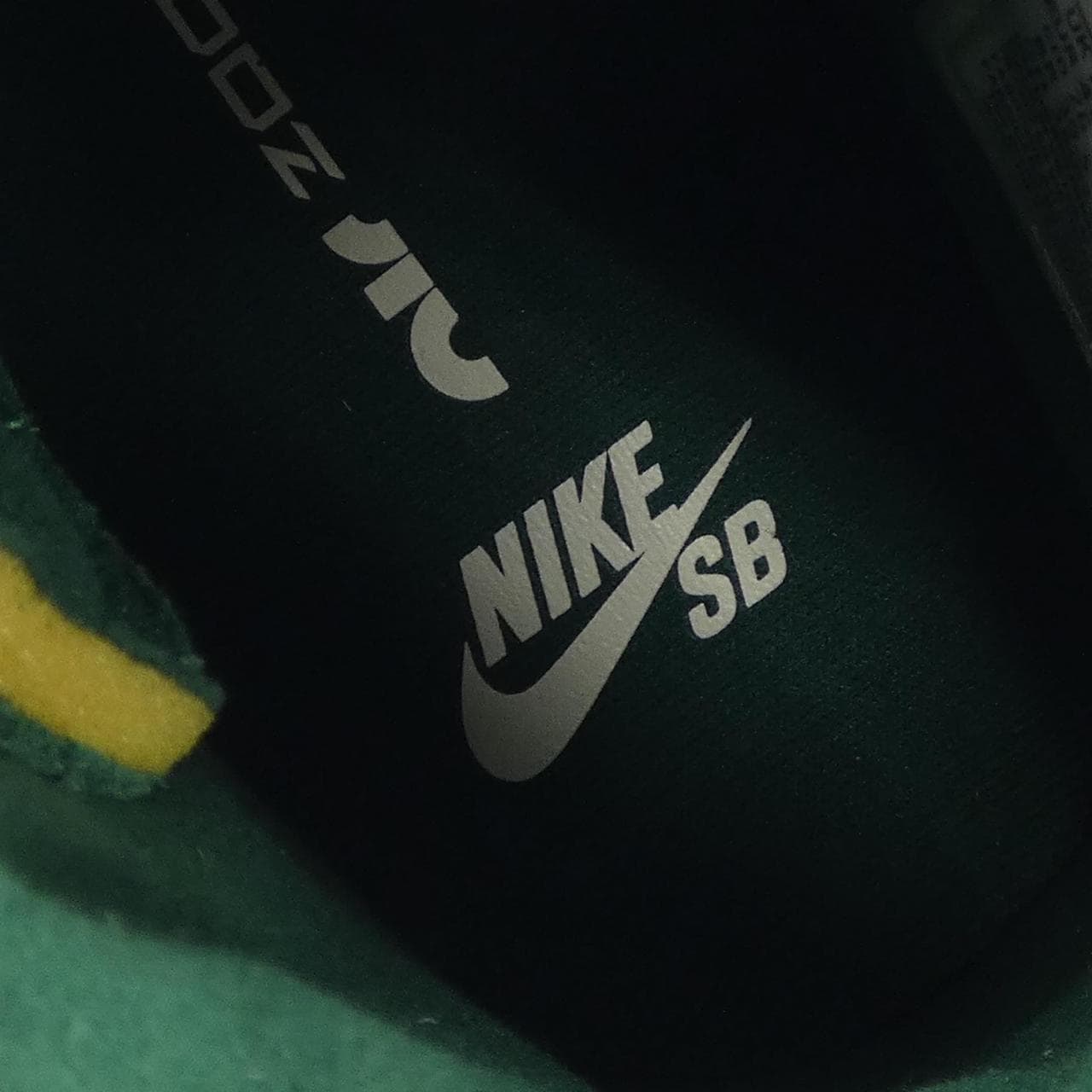 ナイキ NIKE DQ4489-300 スニーカー