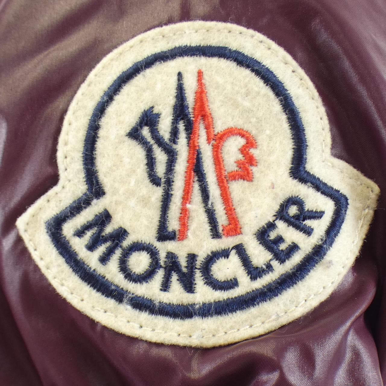 モンクレール MONCLER 41310/50 ダウンジャケット