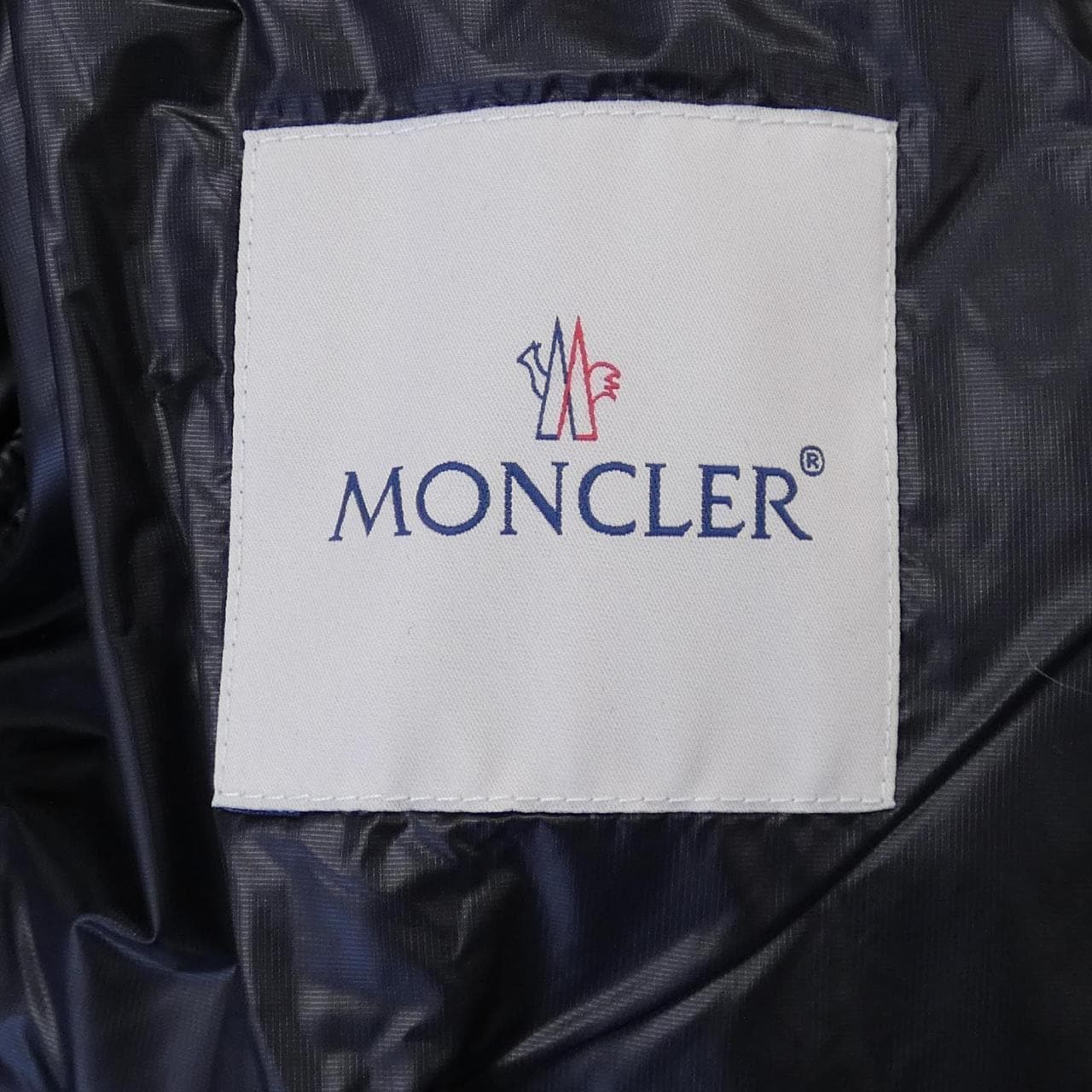 モンクレール MONCLER ダウンジャケット